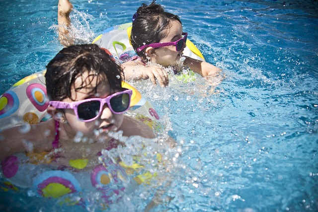 DAISY低氯水处理系统对泳池的好处是什么？