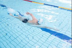 游泳池如何实现健康低氯？