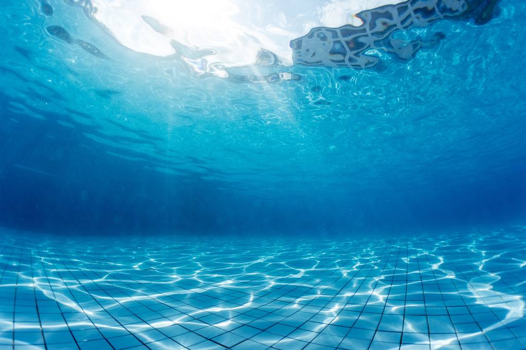游泳旺季，别墅游泳池该如何维护？